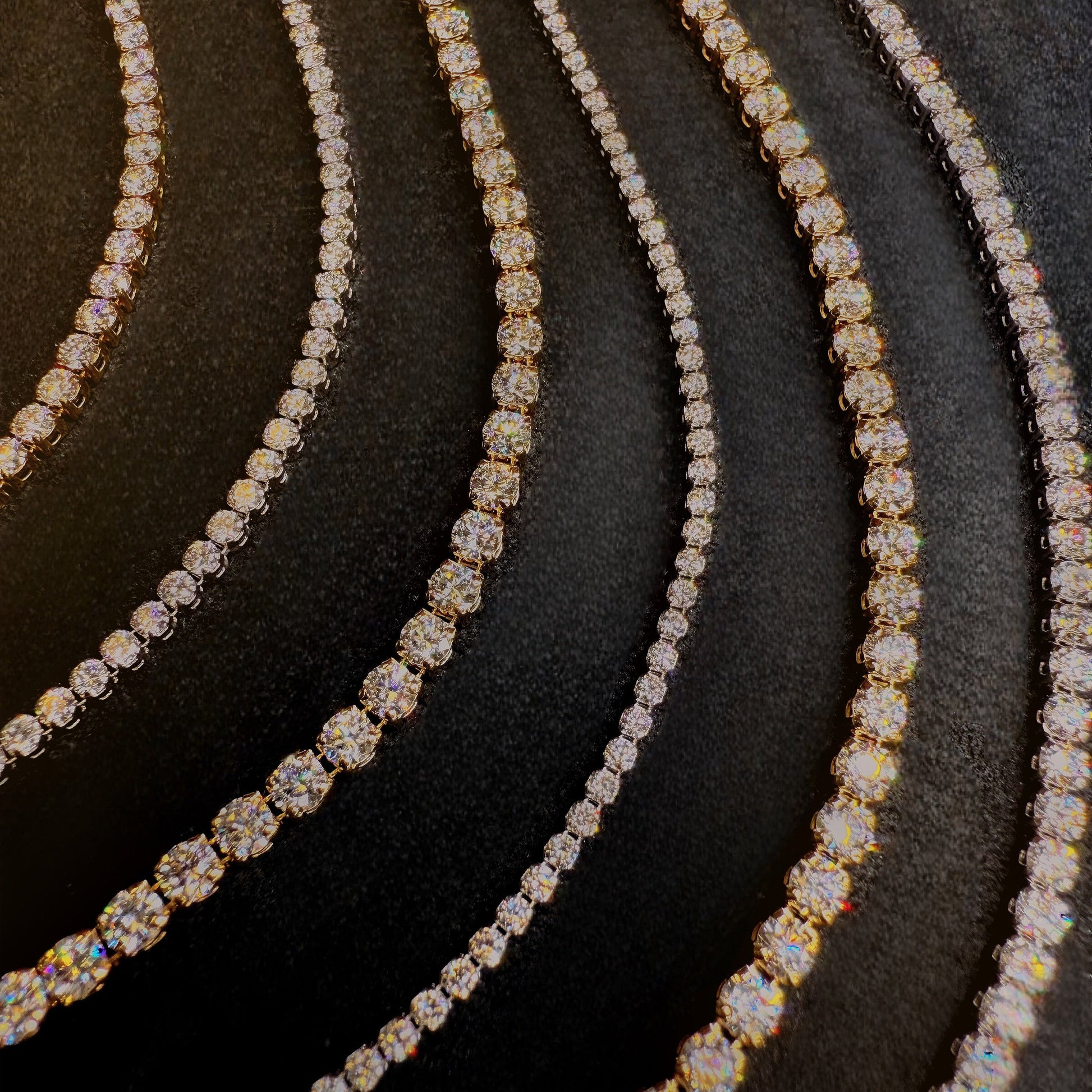 14kt white gold/14kt yellow gold/5.00/measurements